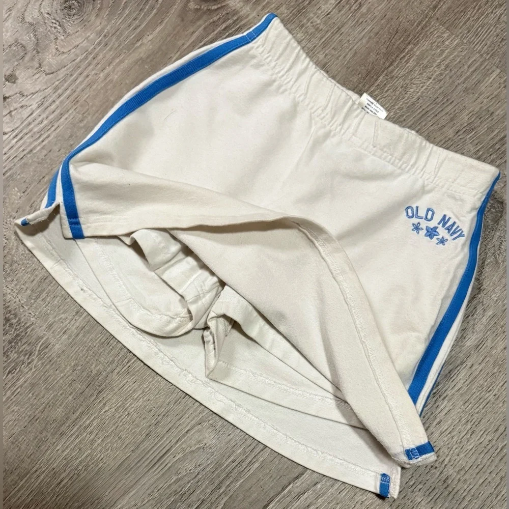 Old Navy Girls White Athletic Skort | Blue Stripe | Size 8